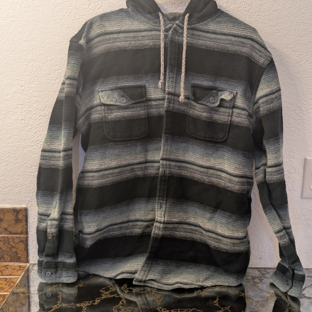Bass Pro Shops Gray and Black Knit Jacket